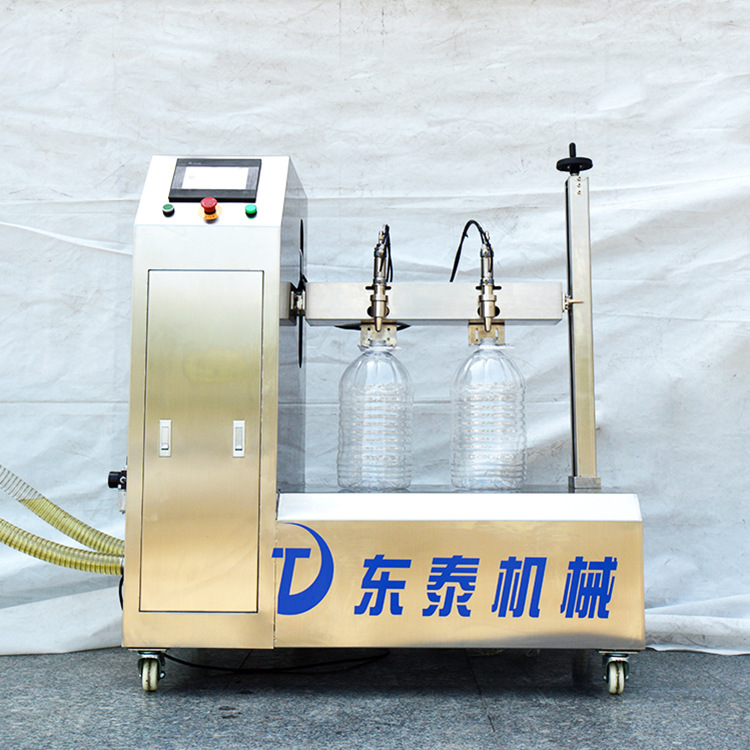 俱往矣，數(shù)風(fēng)流人物，還看東泰半自動(dòng)食用油灌裝機(jī)